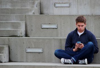 texting 1999275 1920