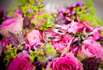 flowers 260894 640